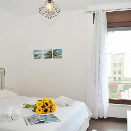 Lalzit Bay Dream - Happy * Plazhi San Pietro