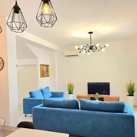 Апартаменты Lalzit Bay Dream - Happy Plazhi San Pietro