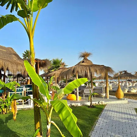 Апартаменты Lalzit Bay Dream - Happy Plazhi San Pietro